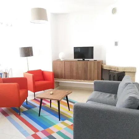 426 Casa Luzgraca شقة